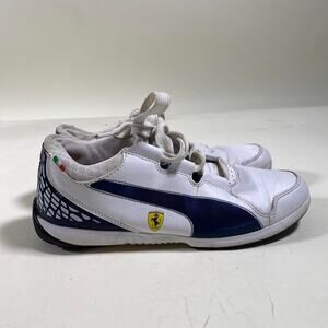 Vintage Ferrari puma trainers